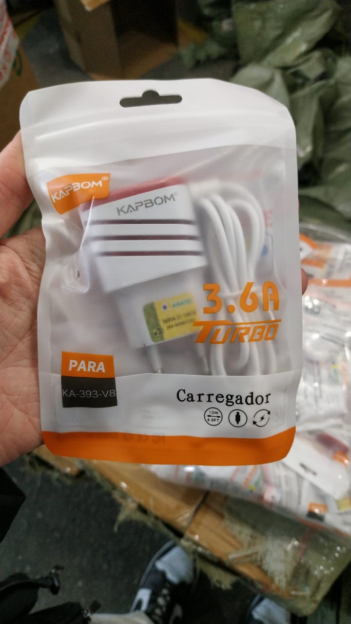  - Carregadores - Kapbom - unidade    Cod. CARREGADOR V8 3 ENTRADAS USB KA-393-V8